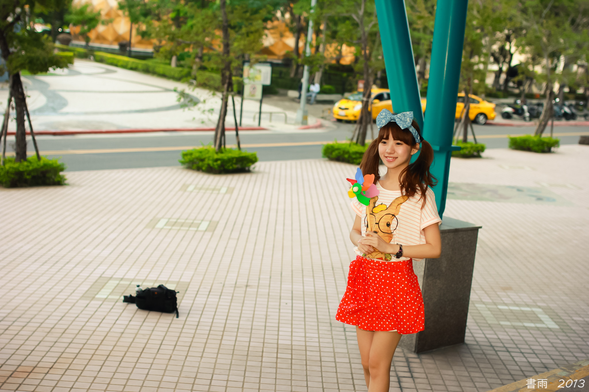 [Beautyleg番外篇]2013-10-28 珊珊士林科工馆外拍 4